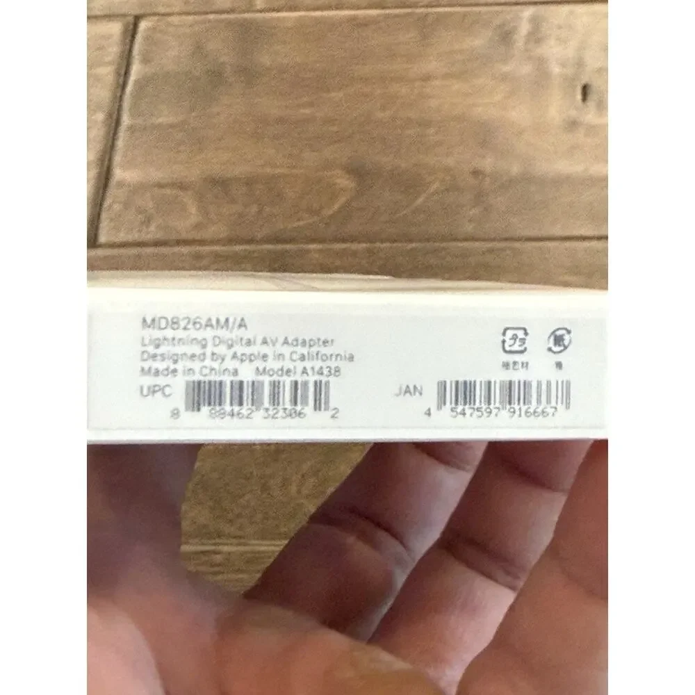 Genuine Apple Lightning to Digital AV Adapter HDMI & Lightning MD826AM/A NEW